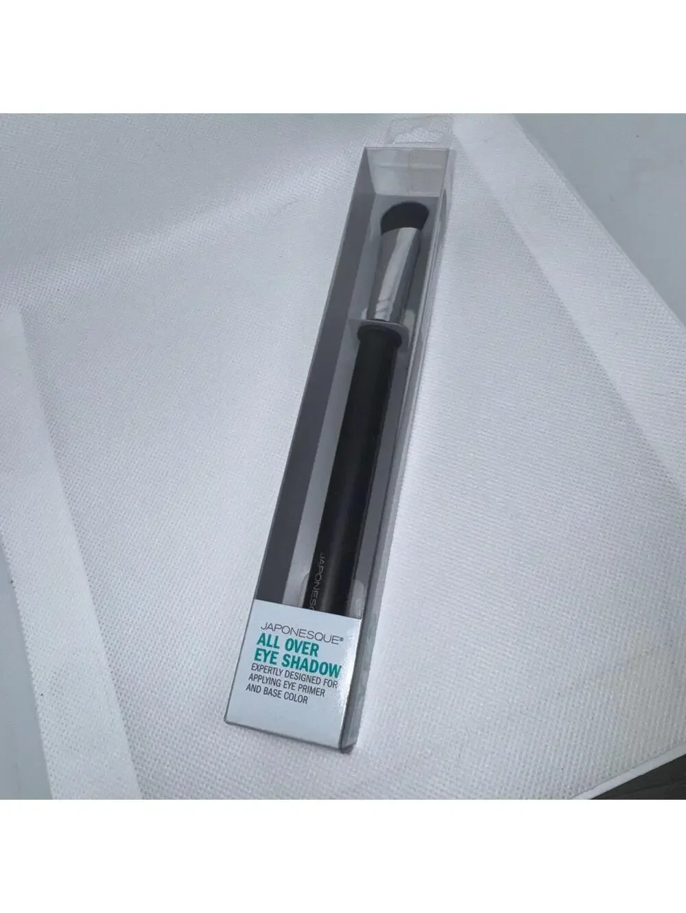 New Japonesque All Over Eye Shadow Brush